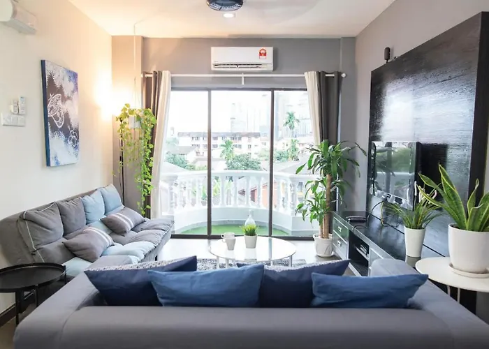 Omar\'S Place 1