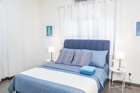 Omar\'S Place 1